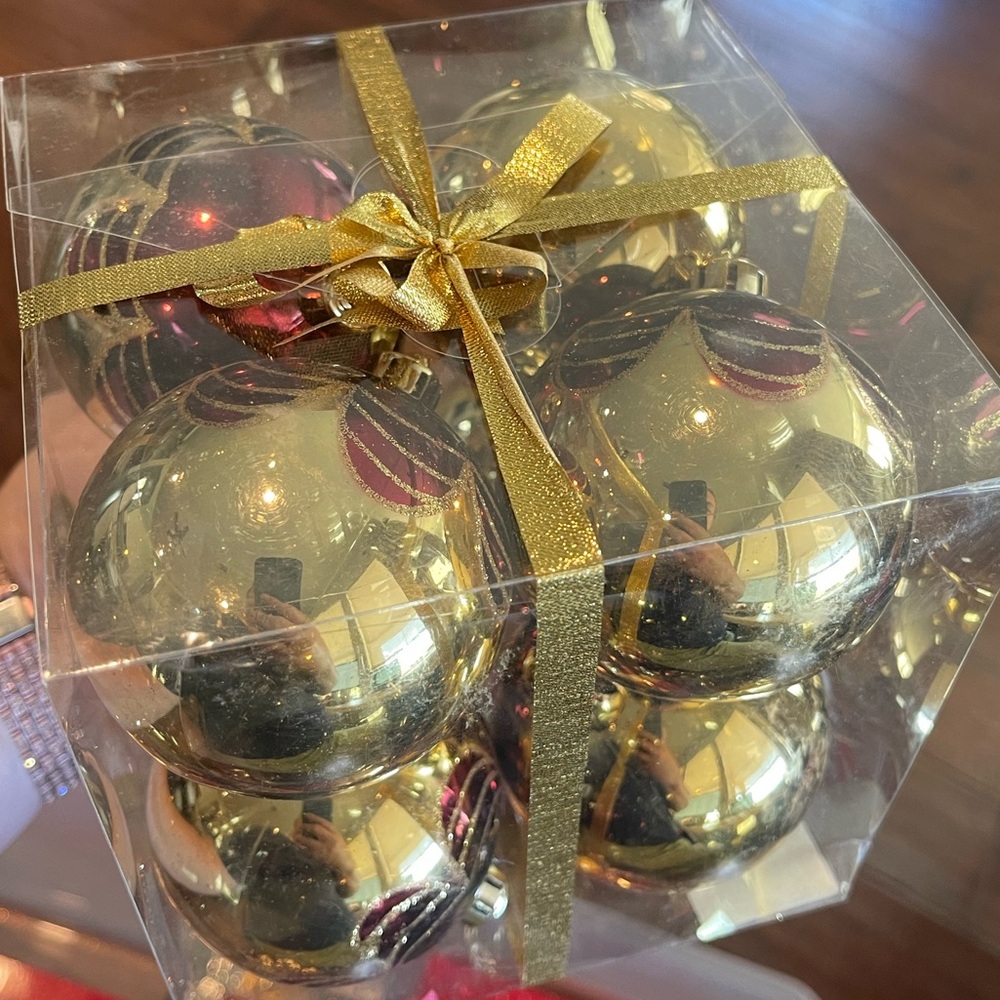 Set of 8 Gold and Purple Holiday Ornaments